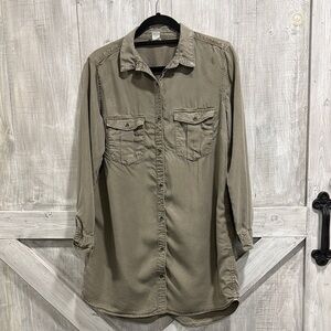 &Denim by H&M women’s size 12 olive green Lyocell button down tunic/dress